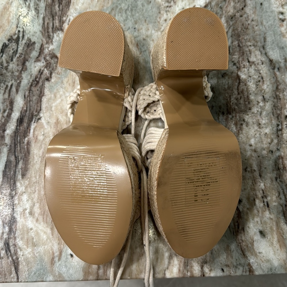Platform shoes - Picture 3 of 5